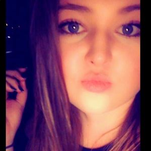 Meet your Posher, Jade